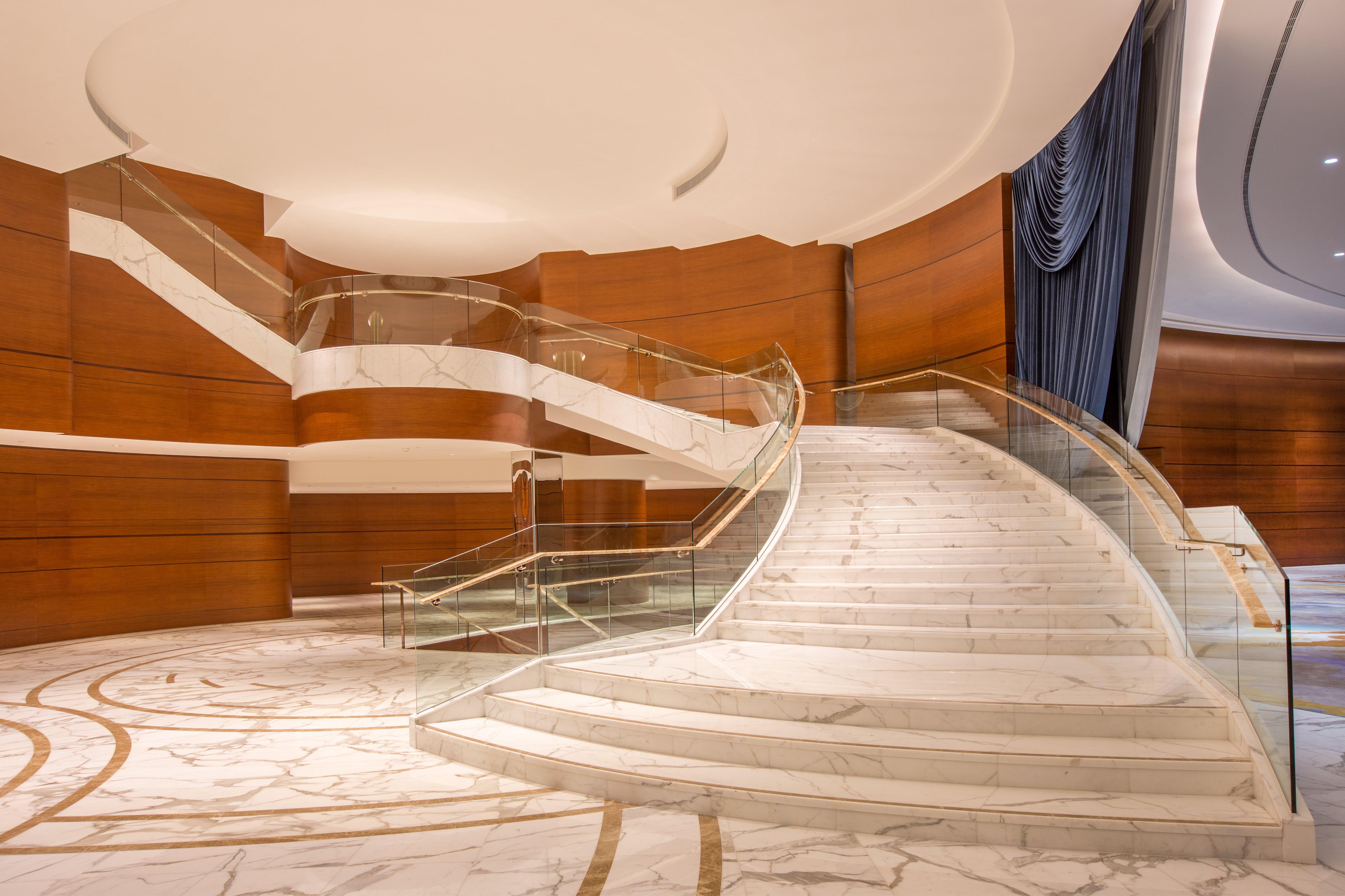 Hotel Crowne Plaza Macau By Ihg Exteriér fotografie The staircase of the main hall