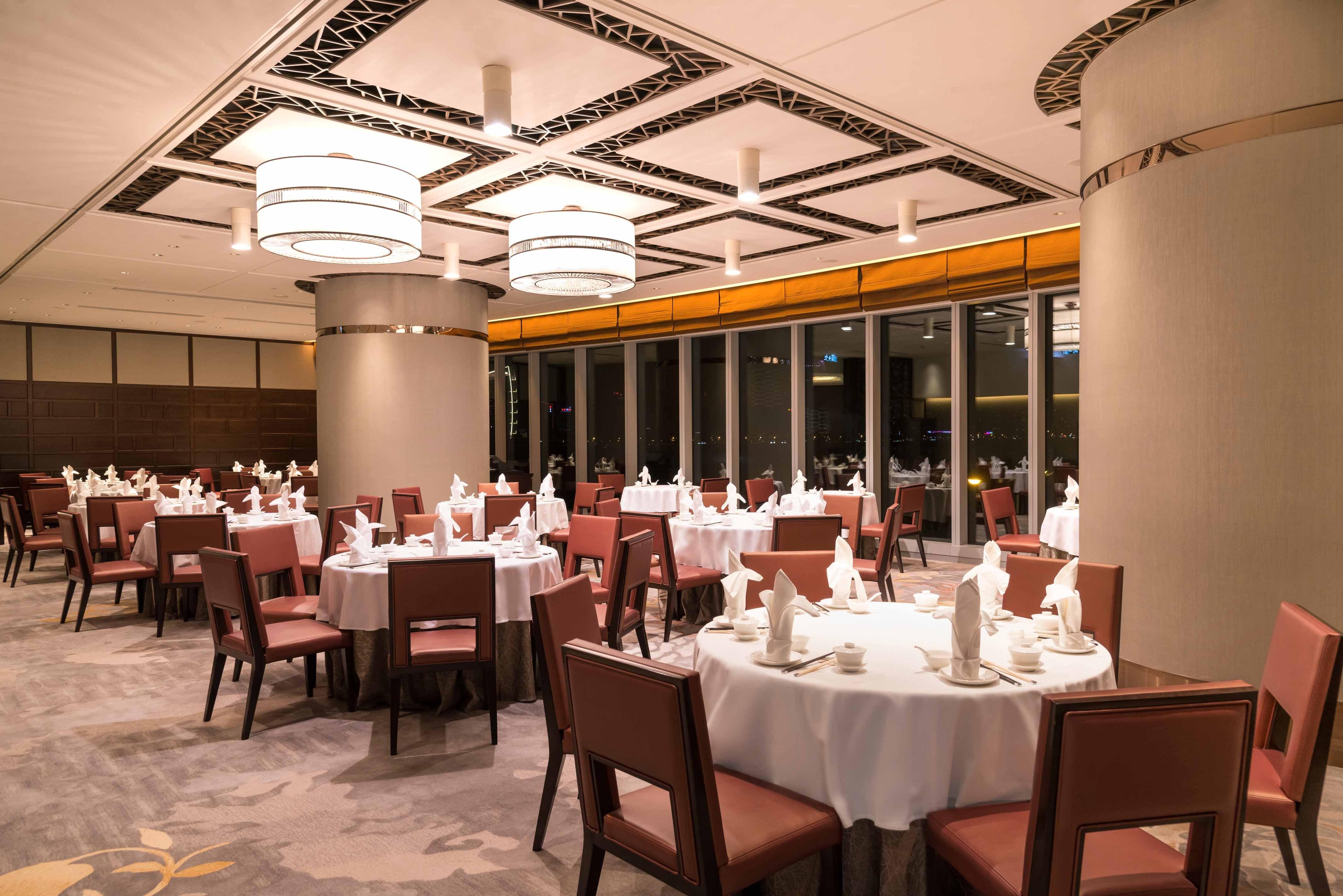 Hotel Crowne Plaza Macau By Ihg Exteriér fotografie Interior of the restaurant