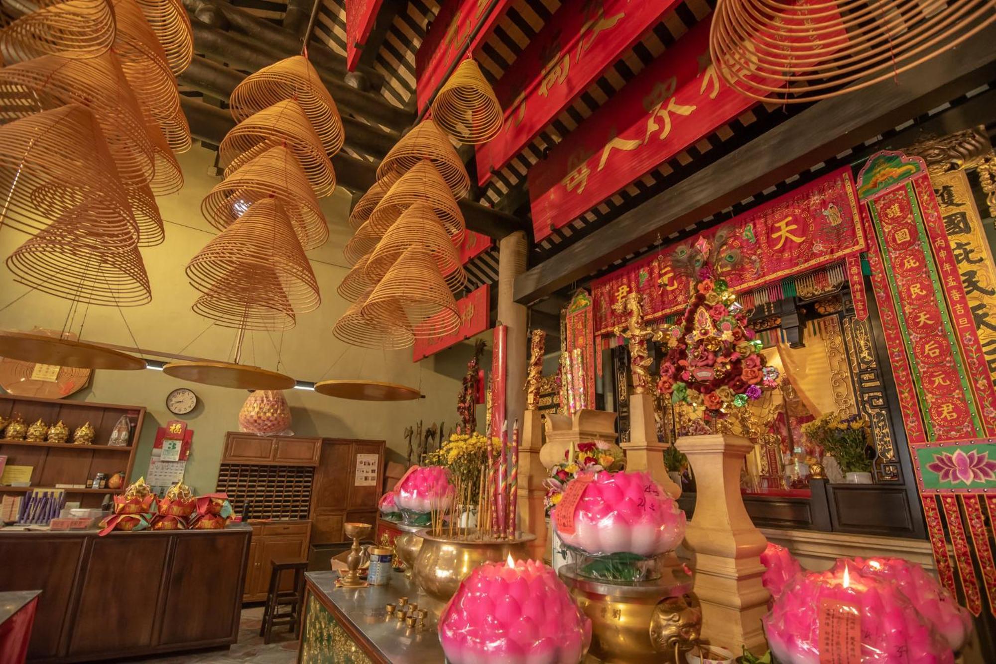 Hotel Crowne Plaza Macau By Ihg Exteriér fotografie Interior of the temple