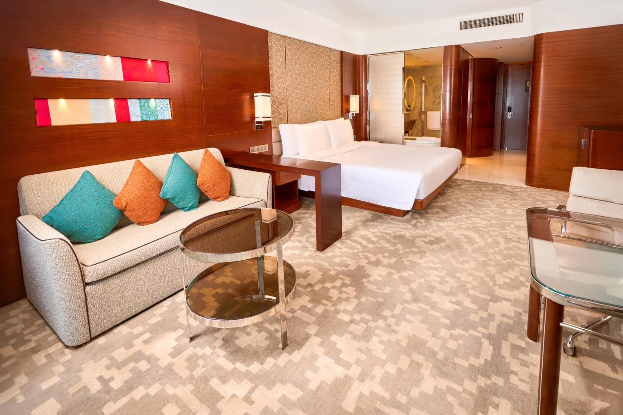 Hotel Crowne Plaza Macau By Ihg Exteriér fotografie A room at the hotel