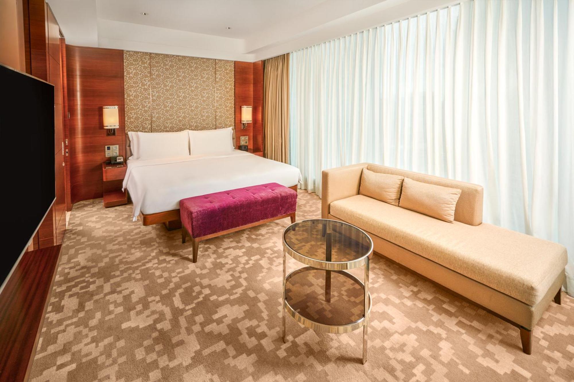 Hotel Crowne Plaza Macau By Ihg Exteriér fotografie A suite at the hotel